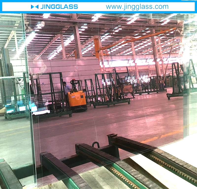 How is the divided grade of glass in China?