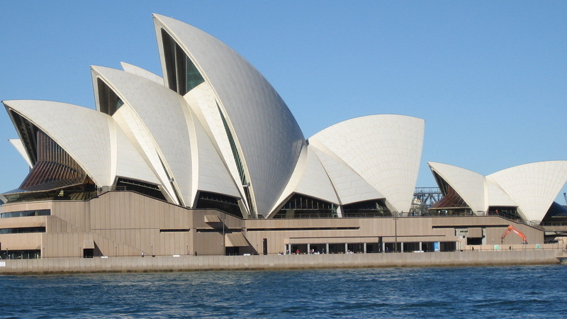 What's the glass for building Sydney Opera House?